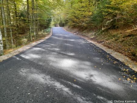 Asfaltiranje cestišča Šmartno v Tuhinju - Gradišče